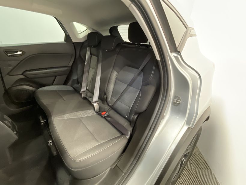 RENAULT CAPTUR 2023 - Photo n°10