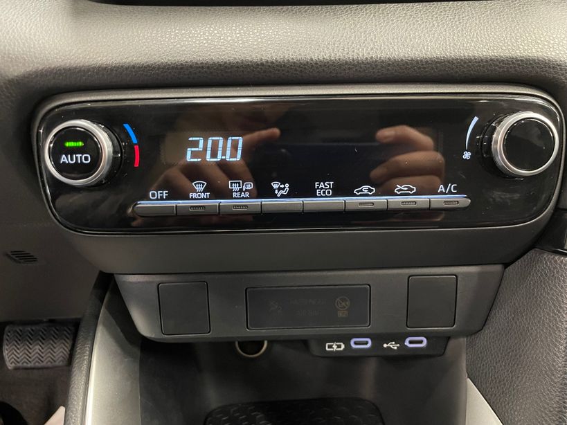 TOYOTA YARIS HYBRIDE 2025 - Photo n°24