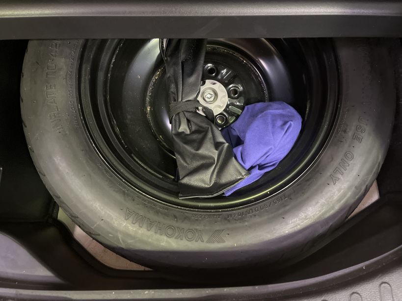 TOYOTA RAV4 HYBRIDE RC18 PRO 2019 - Photo n°51