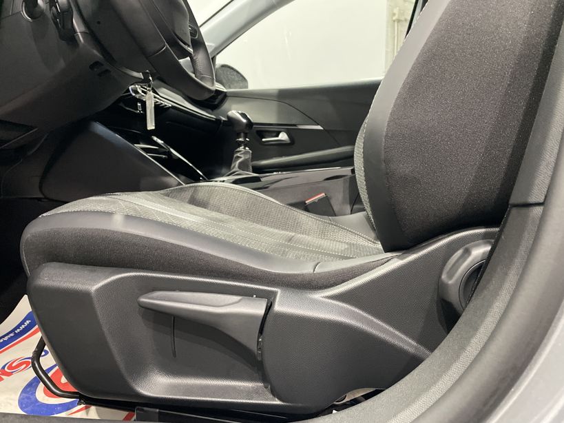 PEUGEOT 208 2024 - Photo n°35