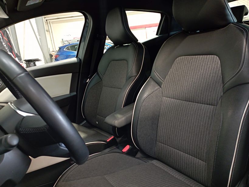 RENAULT CLIO V 2021 - Photo n°13