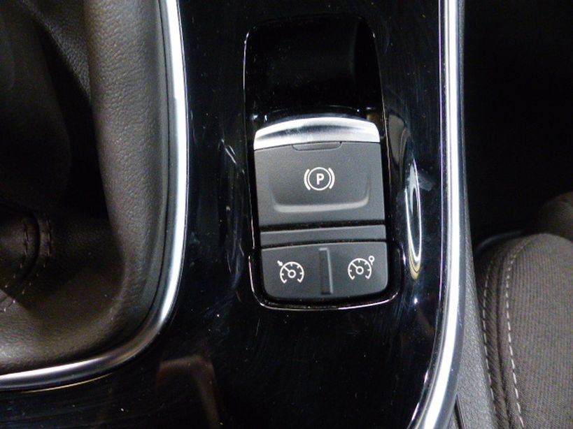 RENAULT ESPACE V 2016 - Photo n°17