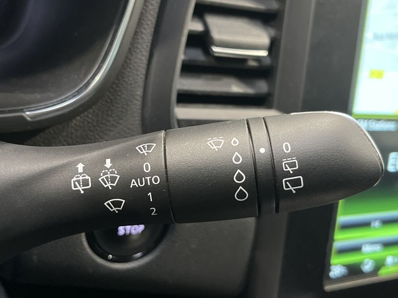 RENAULT MEGANE IV ESTATE 2017 - Photo n°30