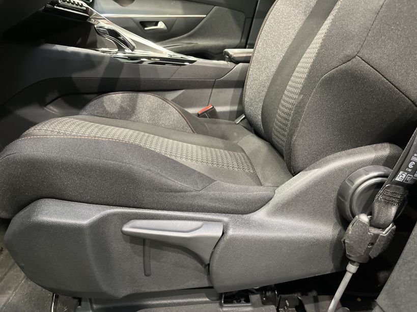 PEUGEOT 5008 BUSINESS 2020 - Photo n°38