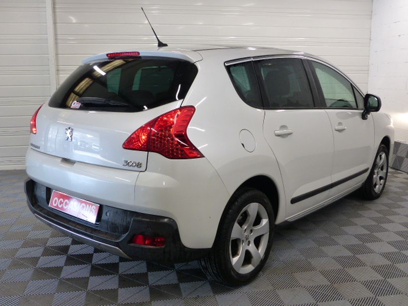 PEUGEOT 3008 2013 - Photo n°5