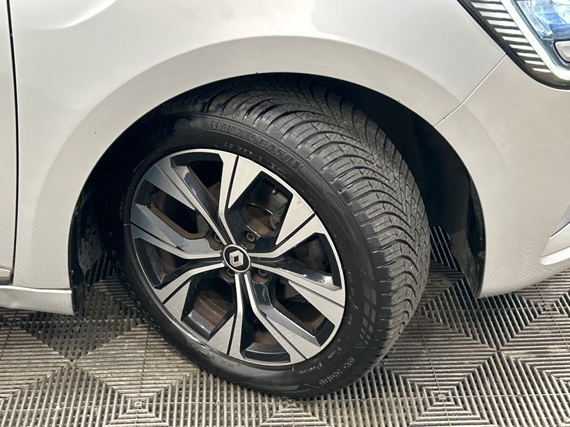 RENAULT CLIO V 2022 - Photo n°2