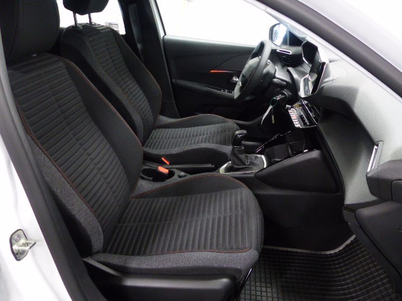 PEUGEOT 208 2022 - Photo n°19