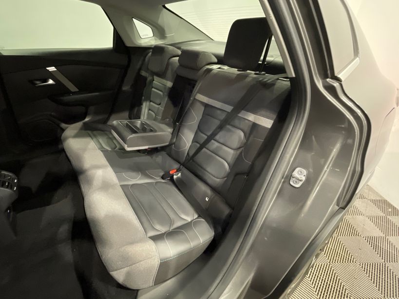 CITROEN C4 X 2023 - Photo n°10