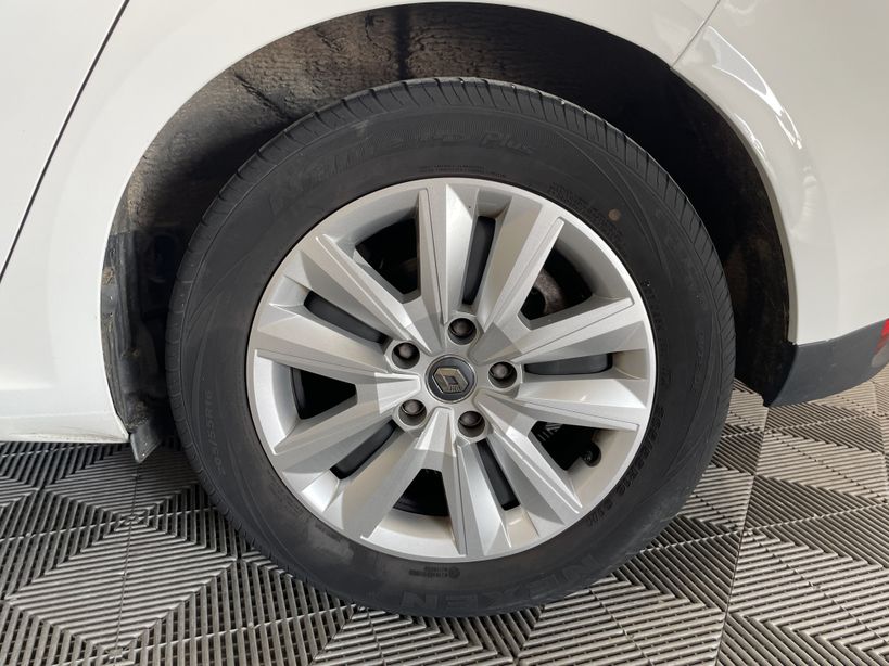 RENAULT MEGANE IV BERLINE 2021 - Photo n°36