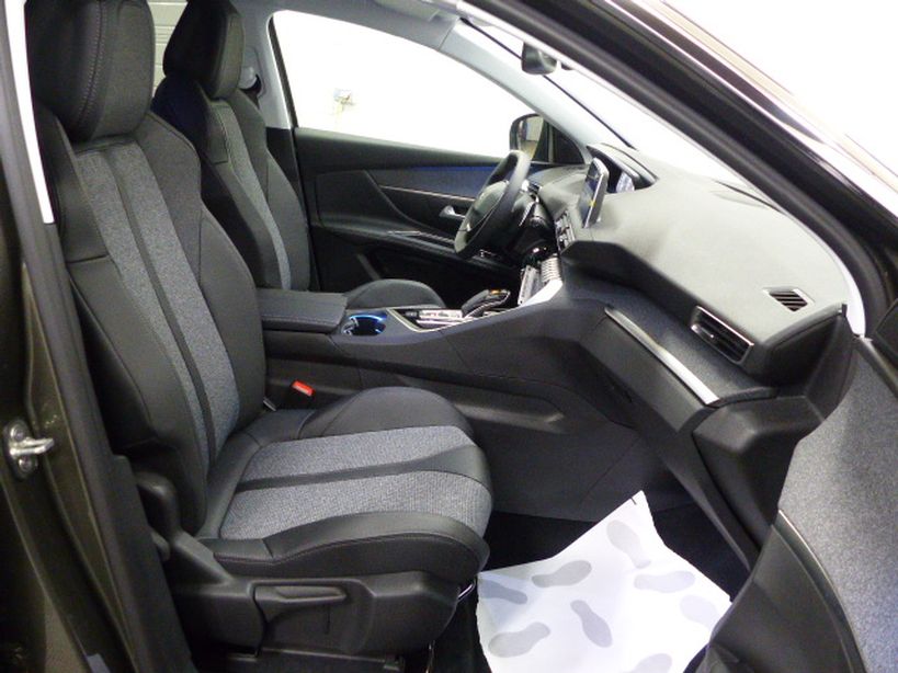 PEUGEOT 5008 2020 - Photo n°6