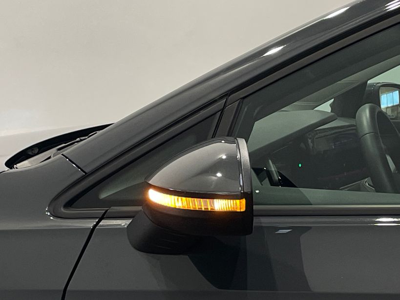 VOLKSWAGEN GOLF 2023 - Photo n°48