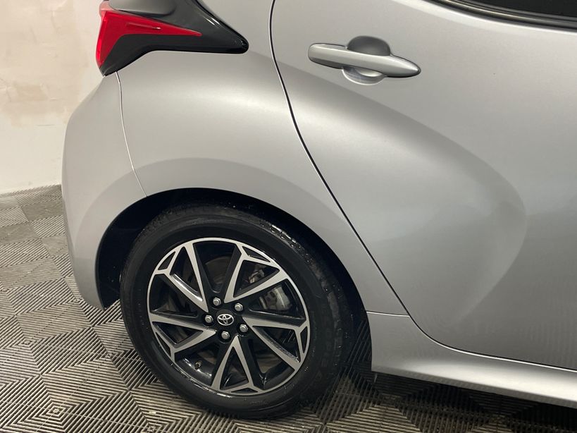 TOYOTA YARIS HYBRIDE MY21 2023 - Photo n°4
