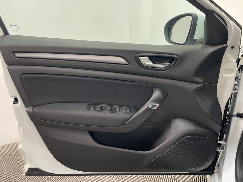 RENAULT MEGANE IV ESTATE 2021 - Photo n°29
