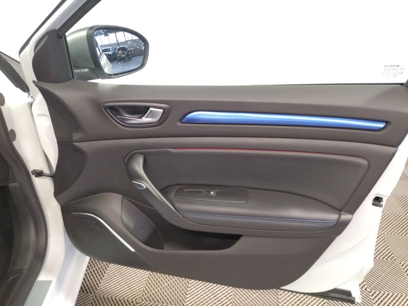 RENAULT MEGANE IV BERLINE 2020 - Photo n°7