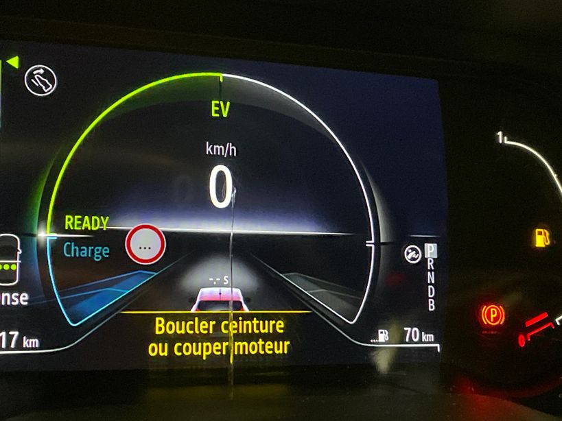 RENAULT CLIO V 2021 - Photo n°19