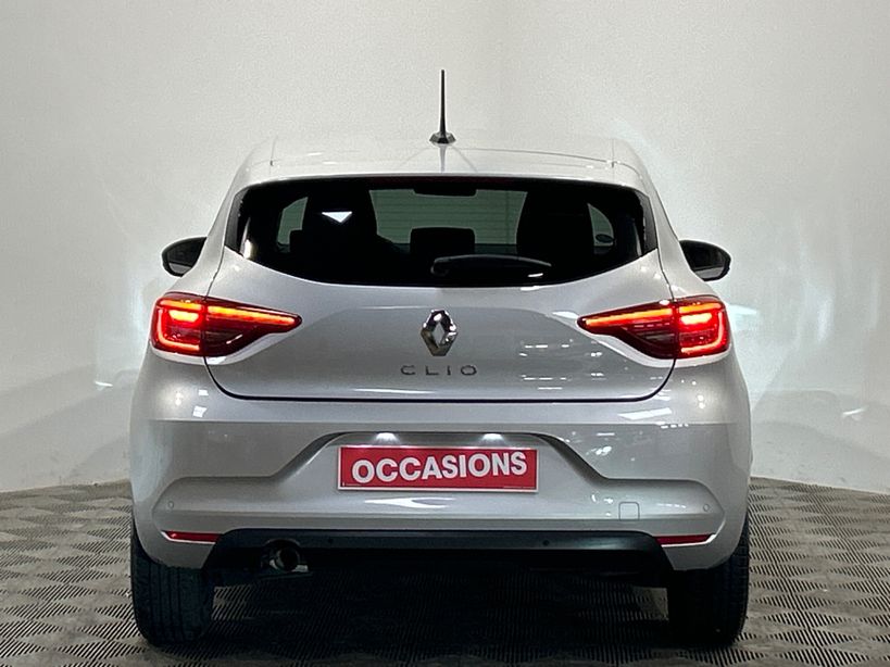 RENAULT CLIO V 2023 - Photo n°6