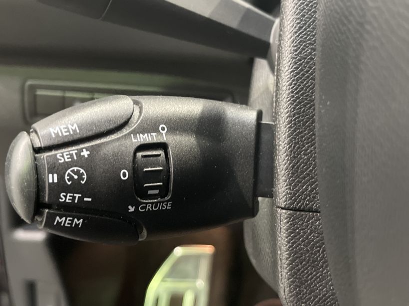 PEUGEOT 308 2018 - Photo n°30