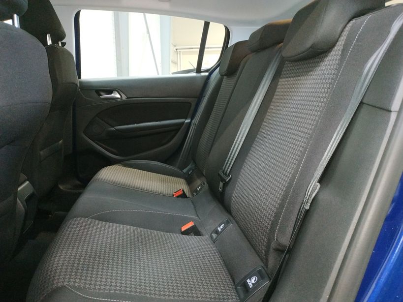 PEUGEOT 308 2019 - Photo n°19