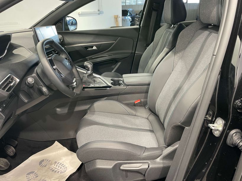 PEUGEOT 3008 2023 - Photo n°11