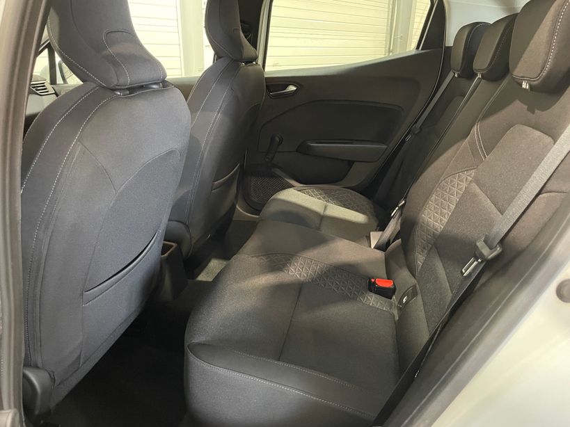 RENAULT CLIO V 2020 - Photo n°12