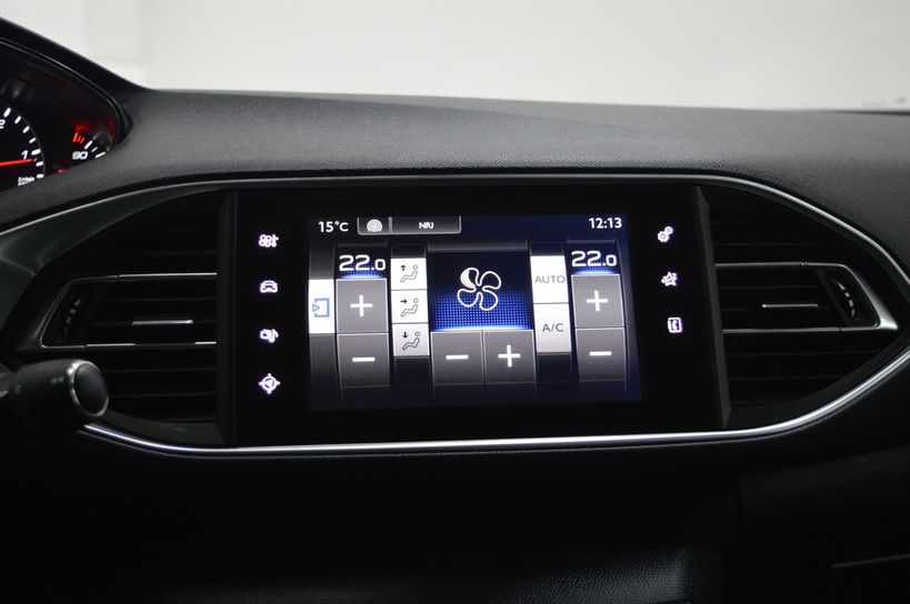 PEUGEOT 308 SW 2015 - Photo n°14
