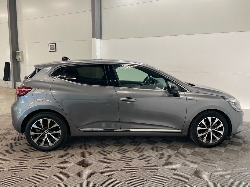 RENAULT CLIO V 2023 - Photo n°26