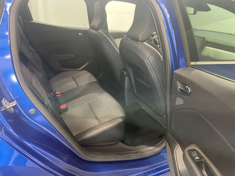 RENAULT CLIO V 2023 - Photo n°8
