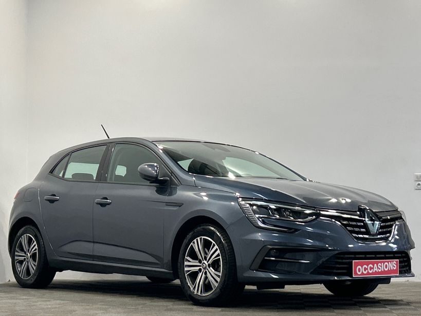 RENAULT MEGANE IV BERLINE 2023 - Photo n°2