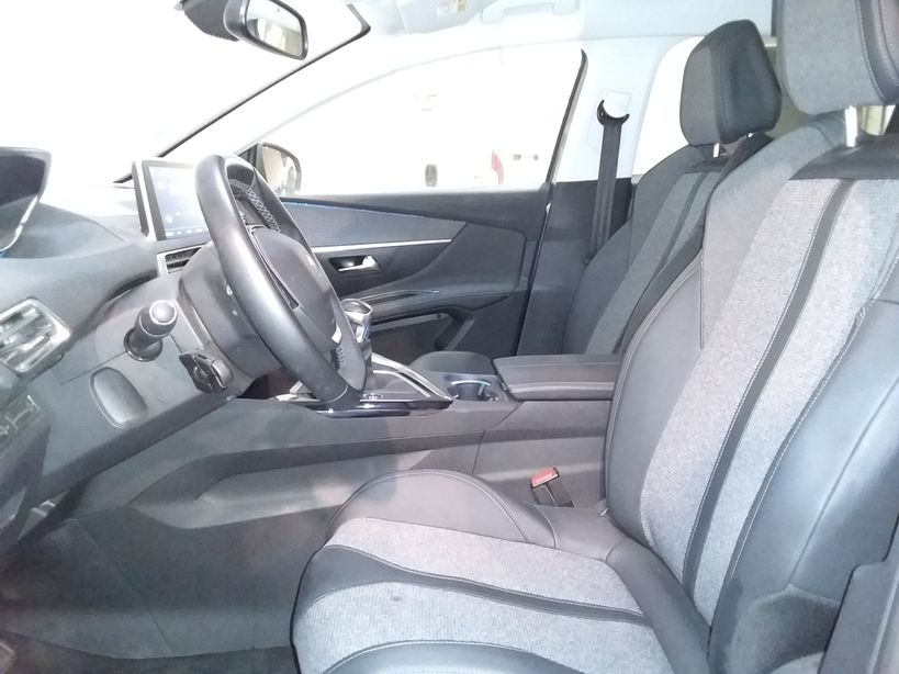 PEUGEOT 3008 2019 - Photo n°7