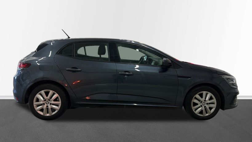 RENAULT MEGANE IV BERLINE 2022 - Photo n°6