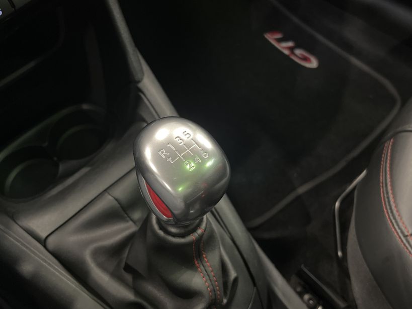 PEUGEOT 208 2014 - Photo n°20