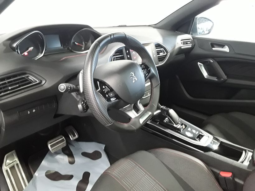 PEUGEOT 308 2019 - Photo n°20