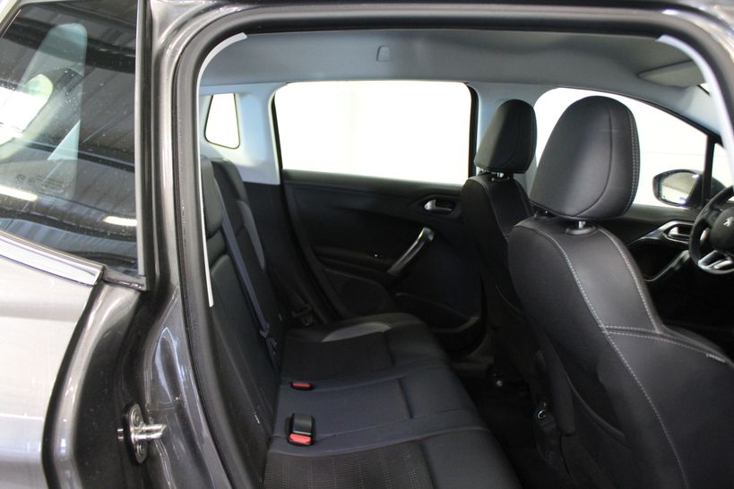 PEUGEOT 2008 2018 - Photo n°7