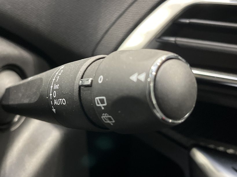PEUGEOT 5008 2020 - Photo n°32