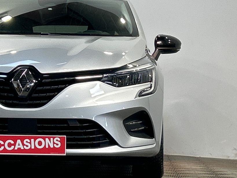 RENAULT CLIO V 2022 - Photo n°5