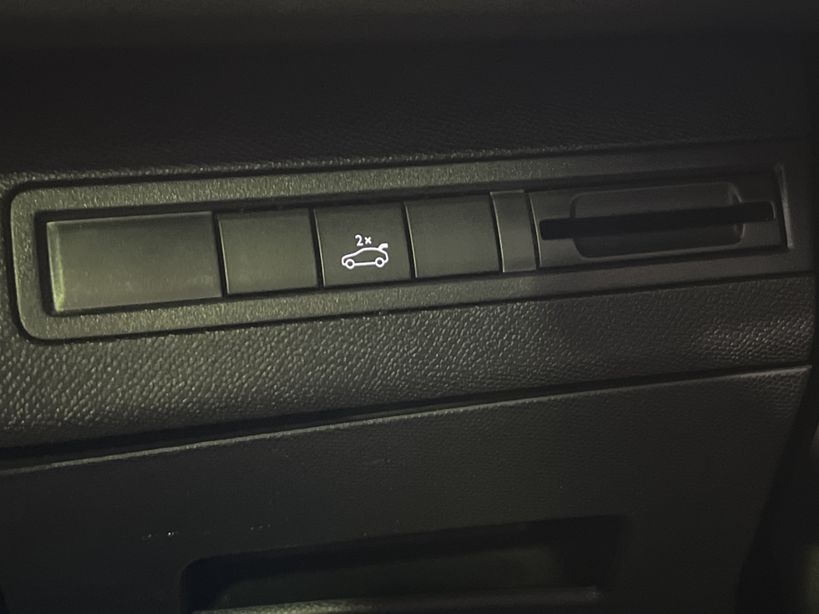 PEUGEOT 5008 2019 - Photo n°35