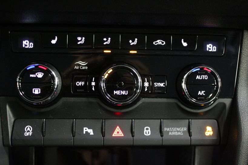 SKODA KAROQ 2018 - Photo n°23