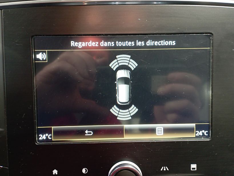 RENAULT MEGANE IV BERLINE BUSINESS 2019 - Photo n°19