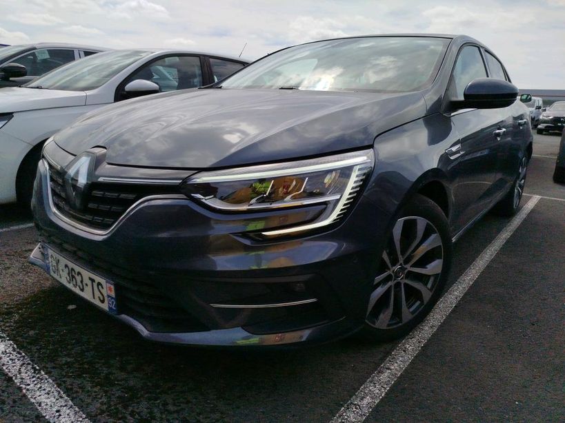 RENAULT MEGANE IV BERLINE 2022 - Photo n°5
