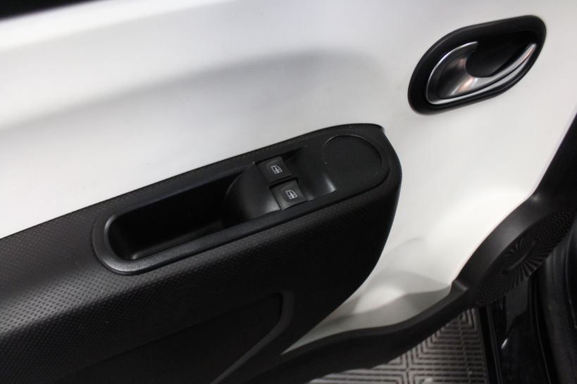RENAULT TWINGO III 2019 - Photo n°11