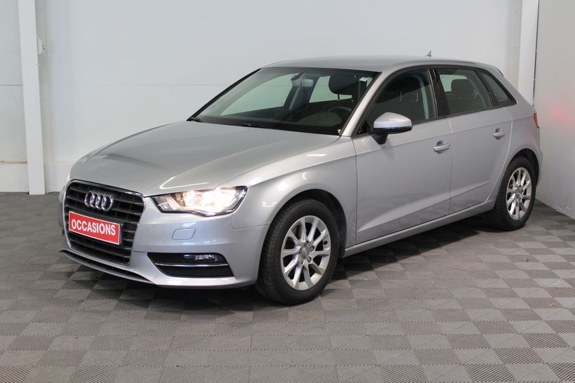 AUDI A3 SPORTBACK BUSINESS 2015 - Photo n°11