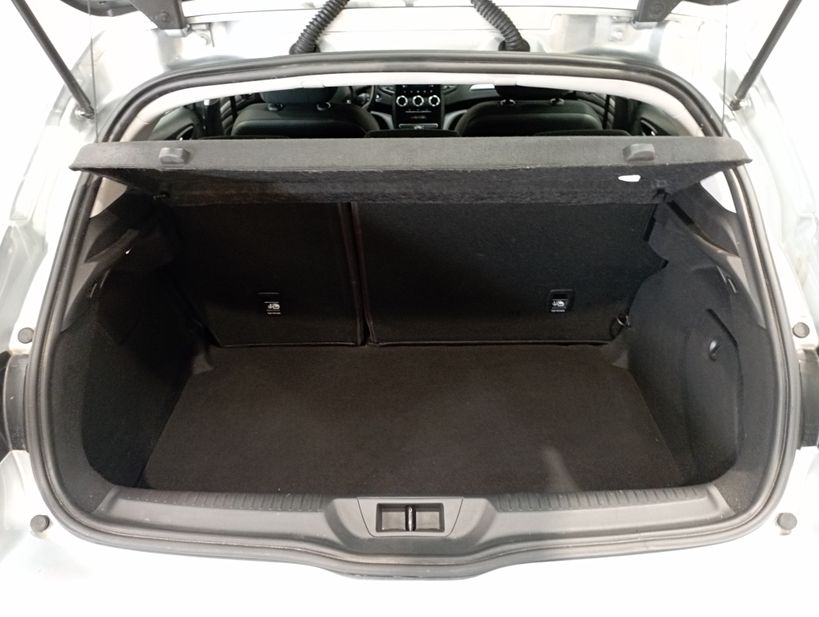 RENAULT MEGANE IV BERLINE 2021 - Photo n°38
