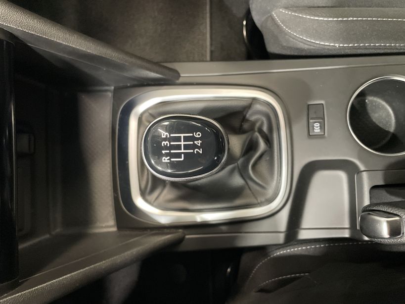 RENAULT MEGANE IV BERLINE 2021 - Photo n°20