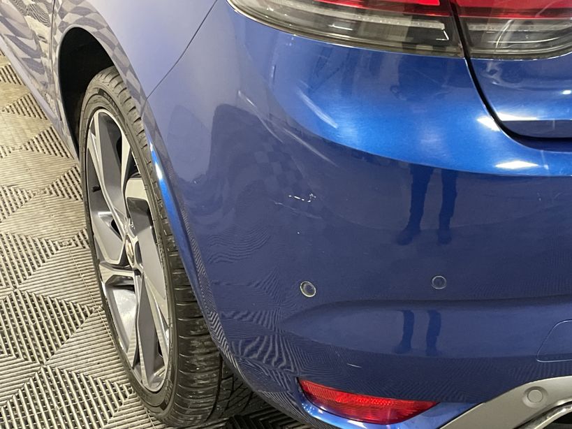 RENAULT MEGANE IV BERLINE 2021 - Photo n°1