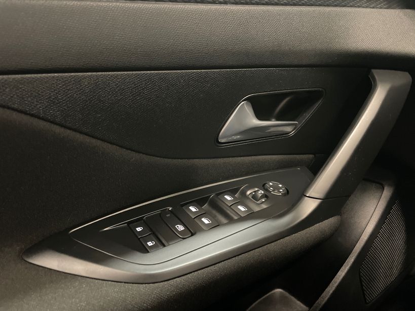 PEUGEOT 308 2022 - Photo n°19