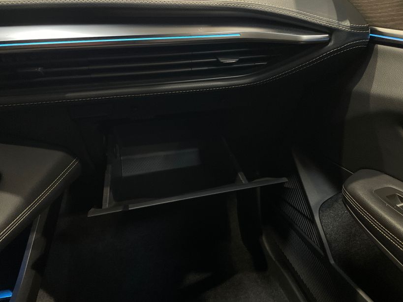 RENAULT MEGANE E TECH 2023 - Photo n°24