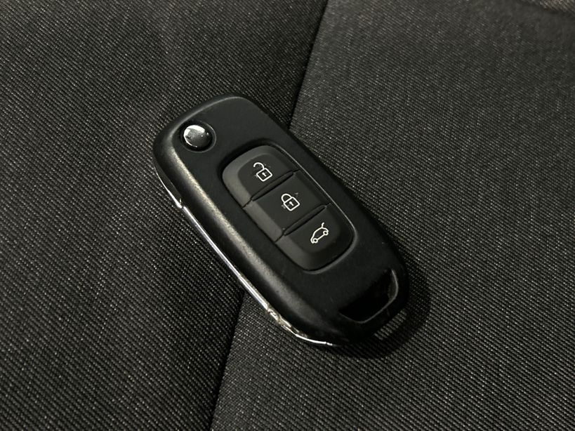 RENAULT CLIO V 2023 - Photo n°35