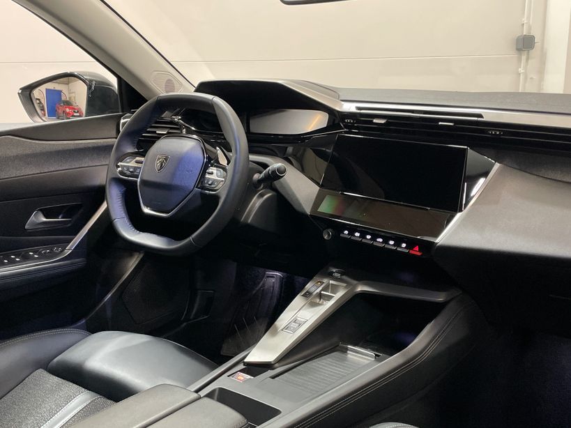 PEUGEOT 308 2023 - Photo n°9