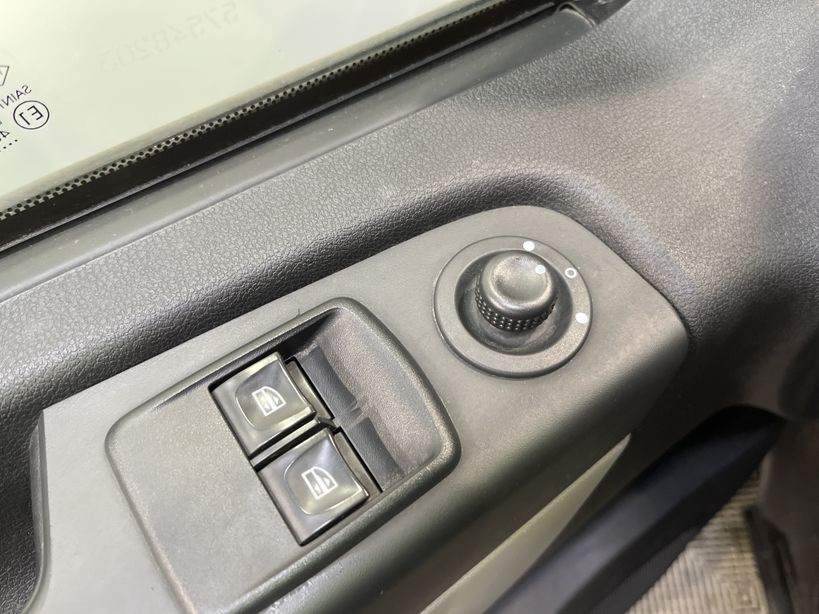 RENAULT TRAFIC COMBI 2017 - Photo n°32