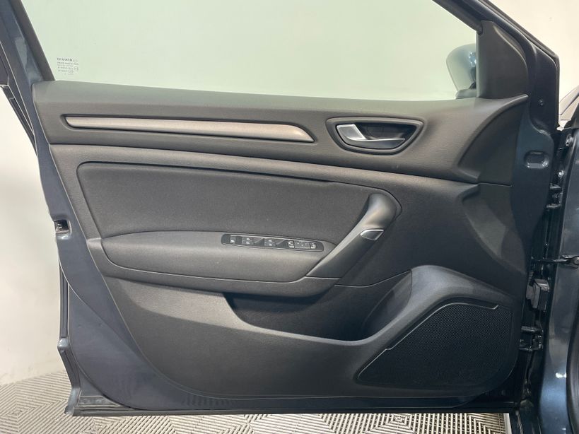 RENAULT MEGANE IV ESTATE 2022 - Photo n°31